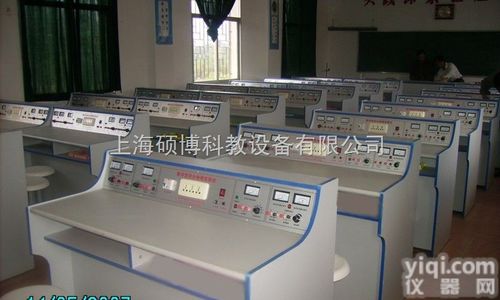 化學(xué)實(shí)驗(yàn)室設(shè)備 科教設(shè)備的重要組成與作用